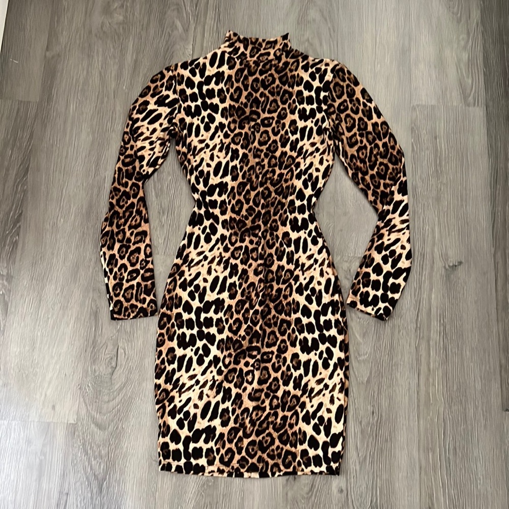 Fashion Nova leopard dress . Size XS